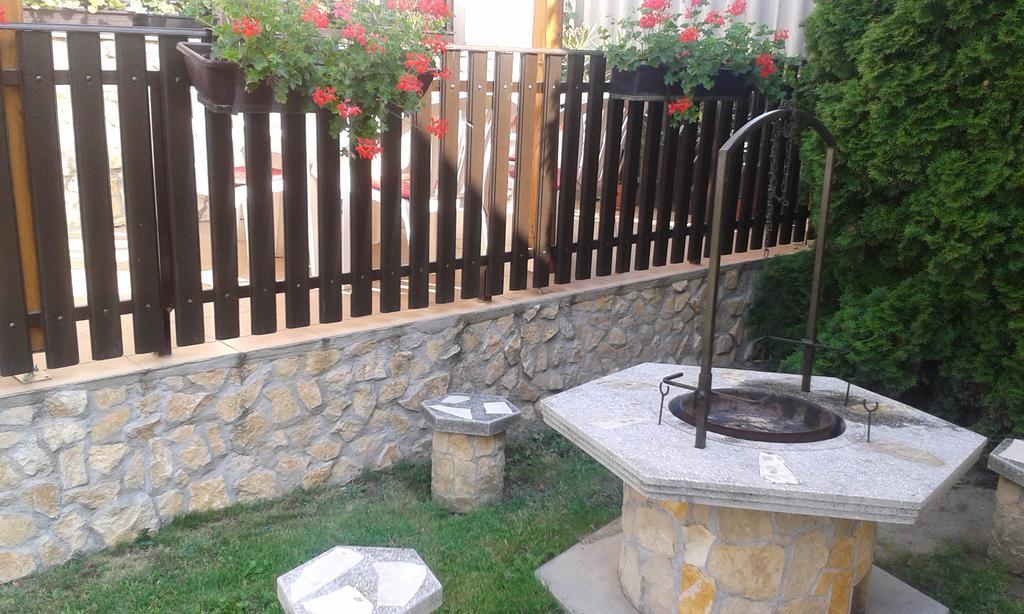 Nati Es Bea Vendeghaz Daire Hajdúszoboszló Dış mekan fotoğraf